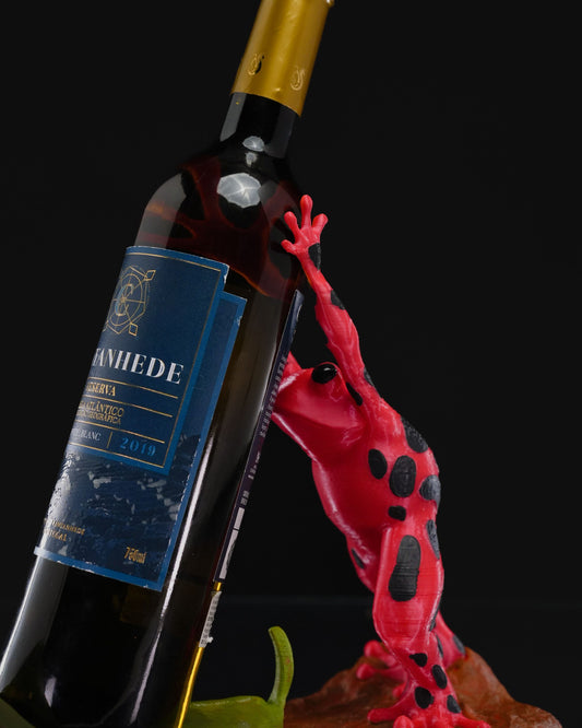 3D Printed Dart Frog Wine Bottle Holder – Colorful Amphibian Decor & Unique Gift