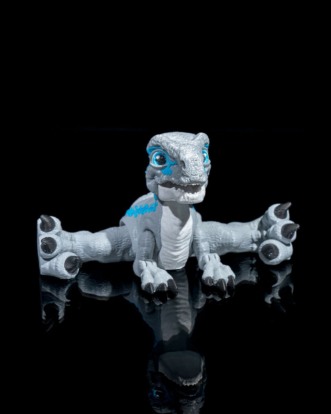 3D Printed Velociraptor – Articulated Dinosaur Figurine