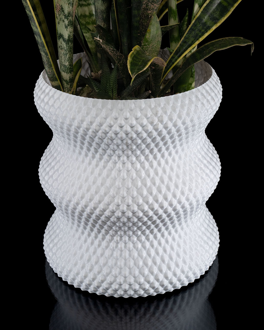 3D Printed Diamond Flower Pot – Modern Geometric Planter for Plants & Succulents