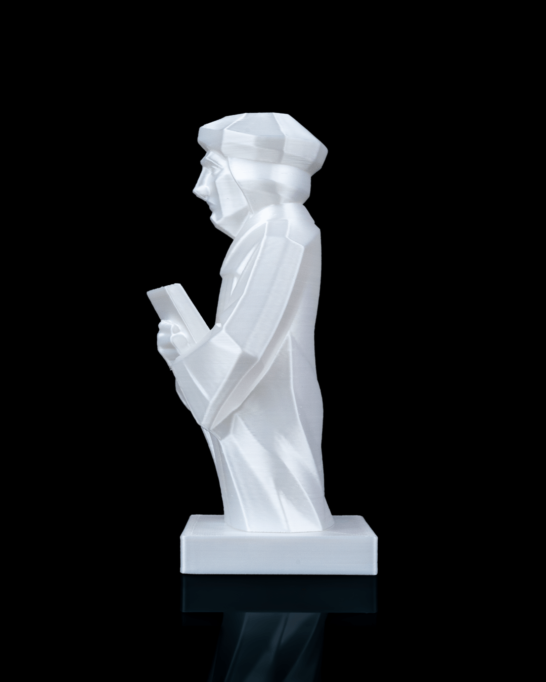 3D Printed Martin Luther Statue – Available in 4" and 8" Sizes, Spiritual Decor ✨🙏
