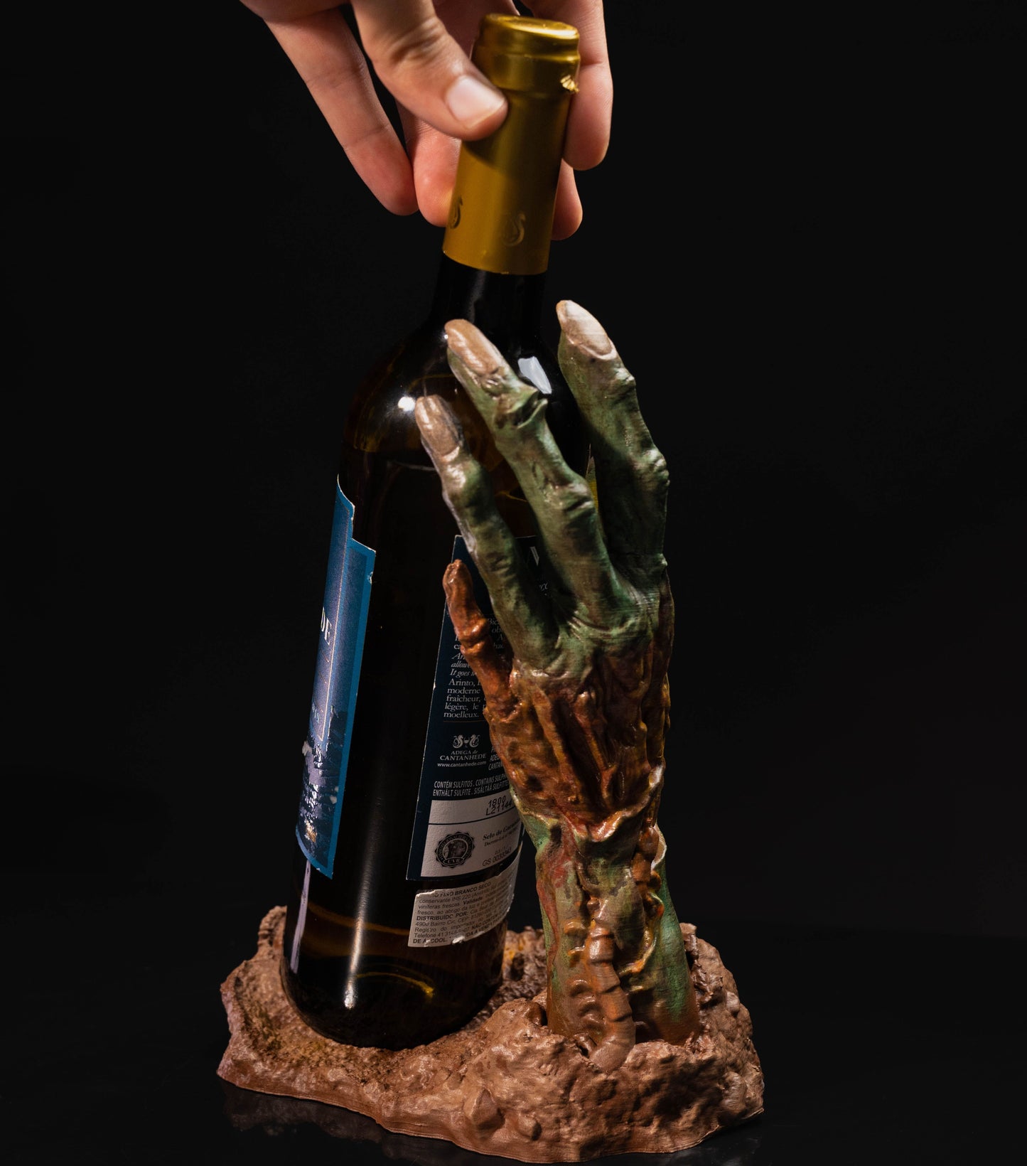 3D Printed Hand of the Dead Wine Bottle Holder – Gothic Skeleton Decor & Unique Gift
