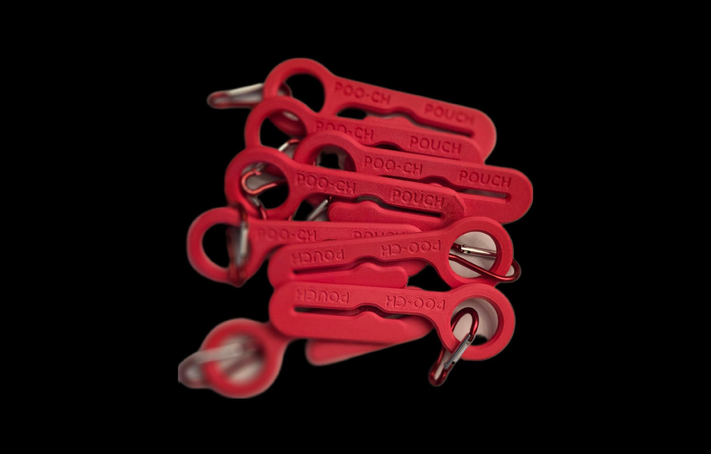 Hands-Free Poop Bag Clip with Carabiner – Convenient & Practical for Dog Walks.
