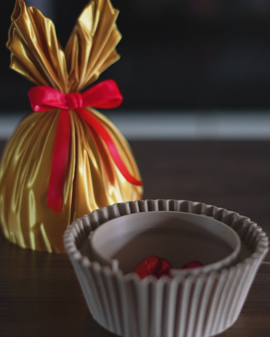 Golden Treat – Dragon Egg Easter Container for Chocolate & Surprises